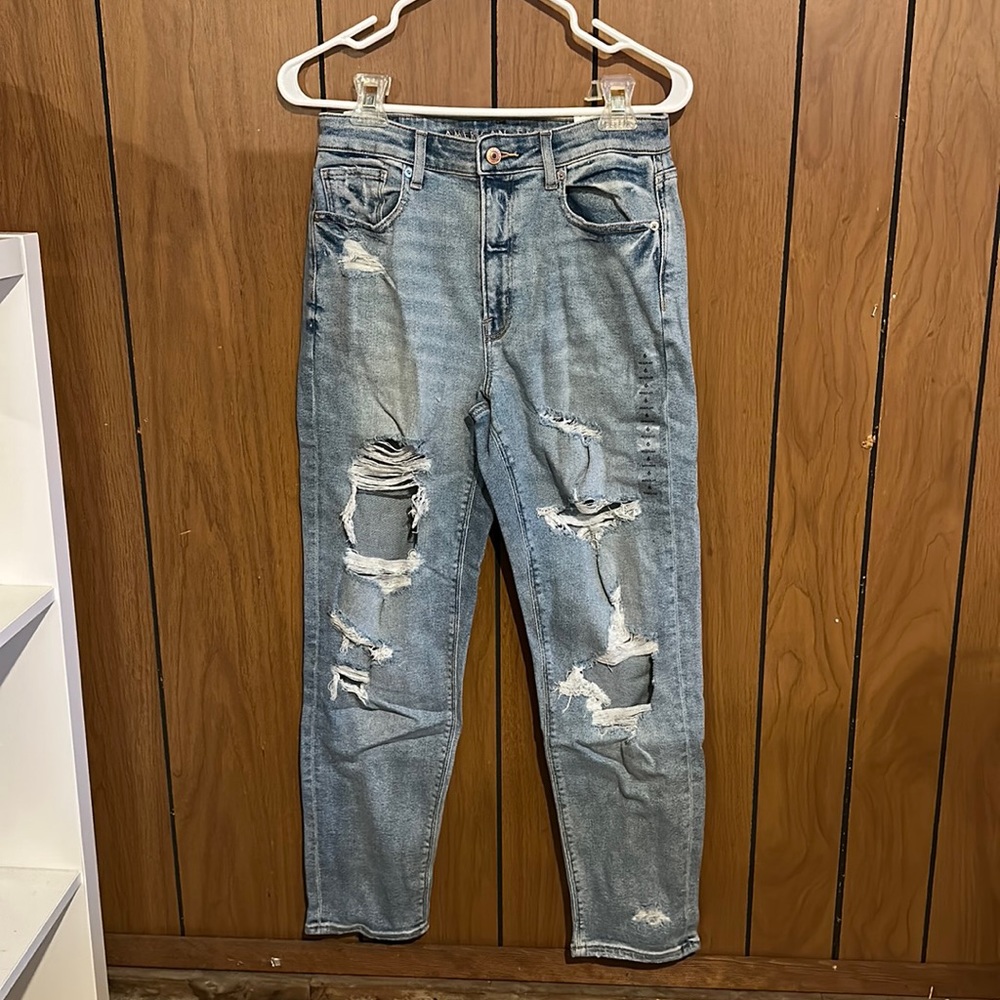 American Eagle Mom Jeans